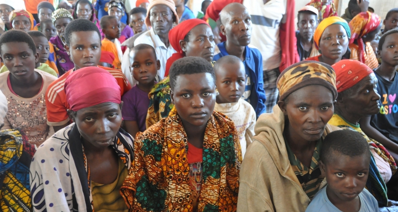 Refugiados y Deportados