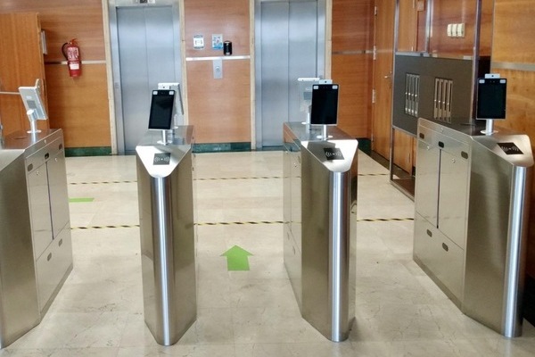 Control Accesos Oficinas Louis Pasteur Control Accesos Oficinas Louis Pasteur