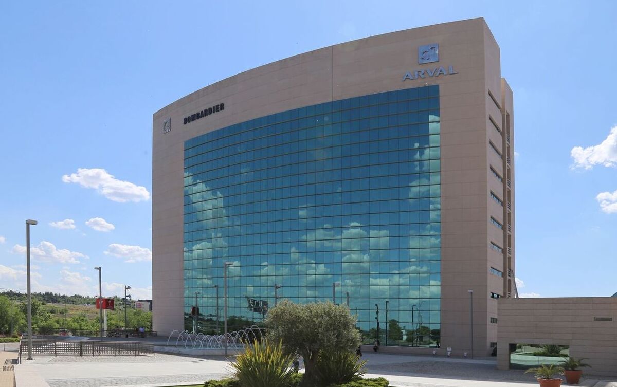 Caso de éxito: Control de Accesos con reconocimiento facial y medición de temperatura en el edificio Louis Pasteur Caso de éxito: Control de Accesos con reconocimiento facial y medición de temperatura en el edificio Louis Pasteur